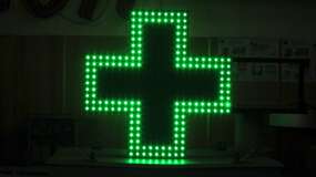 зеленый аптечный крест